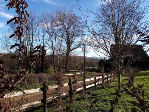 Gite rural en Bourgogne vue de derrière